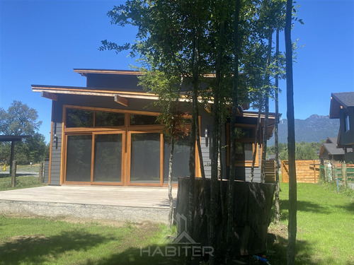 Casa En Venta De 4 Dorm. En Pucón