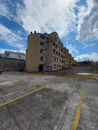 Imagen 2 de 20 de Venta De Apartamento En Buenaventura. Adlz