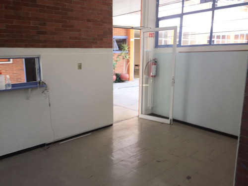 Edificio En Venta De Usos Multiples