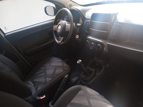 Imagem 4 de 10 de Fiat Mobi 2018 1.0 Like Flex 5p