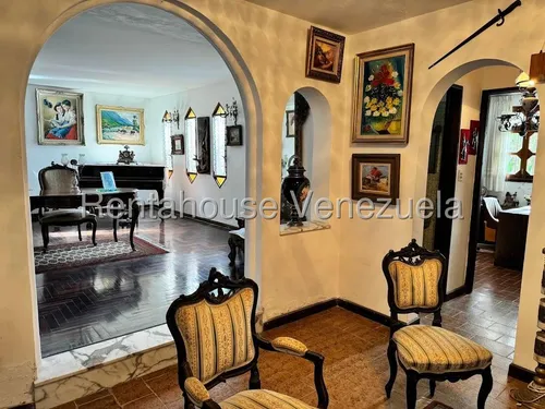 Amplia Casa En La Boyera