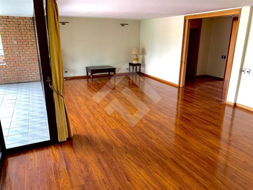 Departamento En Venta De 3 Dorm. + Sala Estar En Vitacur