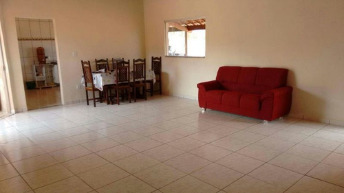 Bela Chácara Em Jequitibá Mg - Apenas 03 Klm Da Cidade- 03 Quartos - Piscina, Ótima Localização. - 140