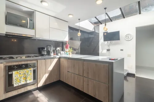 Casa En Venta En Gratamira. Cod V14097