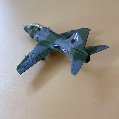 Avión De Fundido A Presión 1/72 Con Avión De Soporte Para