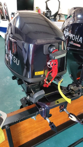 Imagen 12 de 18 de Motor Tohatsu 18hp 2t Nuevo 0hs No Yamaha