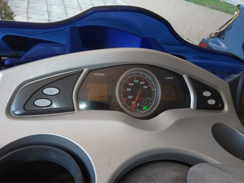 Imagem 2 de 4 de Yamaha 1100