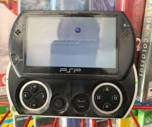 Psp Go 16gb, 2 Gamers Zone Ags Negro (Usado)