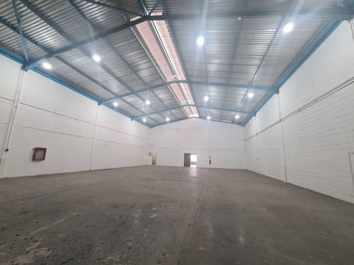 Imagen 10 de 13 de Jorge Febres Alquila Galpon En Zona Industrial Norte (lemg-026)