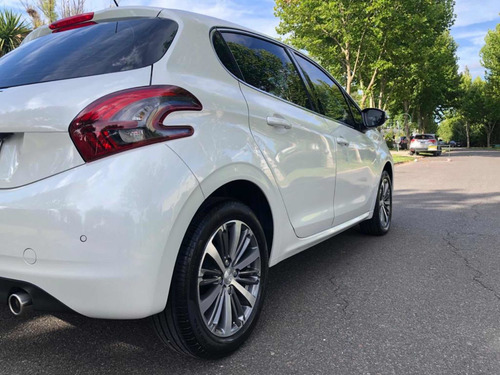 Peugeot 208 1.6 Feline 2018