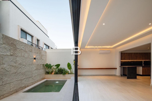 Casa En Renta En Río Residencial Cancún