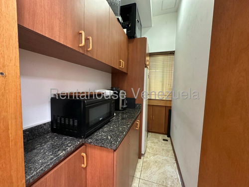Oficina En Alquiler En Los Palos Grandes 25-22767 Yf