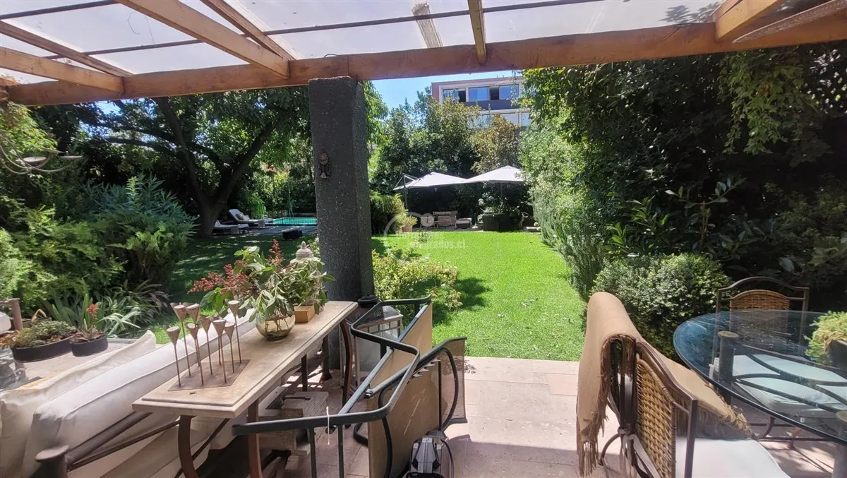 Imagen 3 de 30 de Casa En Venta De 5 Dorm. En Lo Barnechea