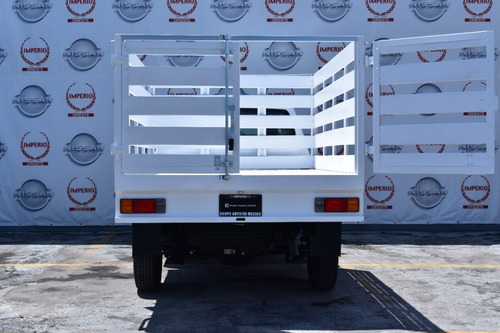 Imagen 6 de 9 de Nissan Np300 Estacas T/m