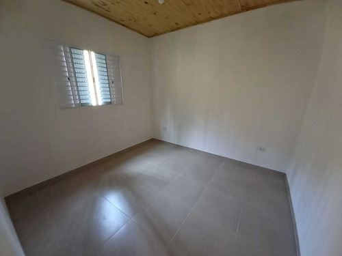 1.000 M², Casa Em Construção, Com 02 Dormitórios E Piscina !