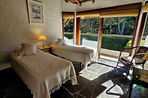 Casa En Alquiler Temporada 2026, 3 Dormitorios, Rincón Del Indio, Punta Del Este!