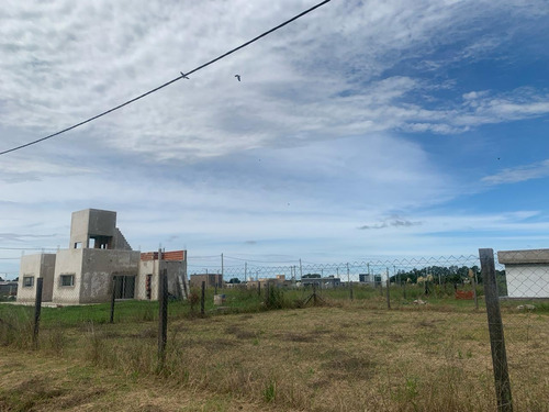 Terreno En Barrio Terranova - 625 Y 131