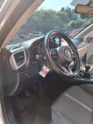 Mazda 3 2.0 Touring Mt