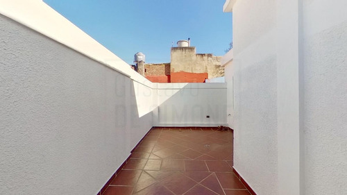 Imagen 9 de 30 de Venta Ph 4 Ambientes En Agronomia Con Cochera, Patio Y Terraza
