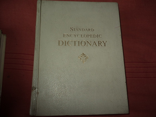 Standard Encyclopedic Dictionary. Diccionario Inglés-español