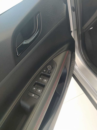 Hyundai Hb20x Diamond 1.6 (aut) (flex)