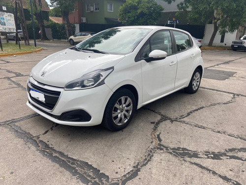 Peugeot 208 1.6 Active