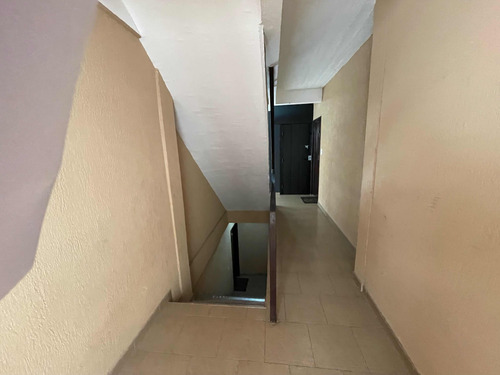 Alquilo Departamento Escobar Hipolito Yrigoyen 540 Y Otro En Tapia E Independencia E Independencia , Lean Descripcion