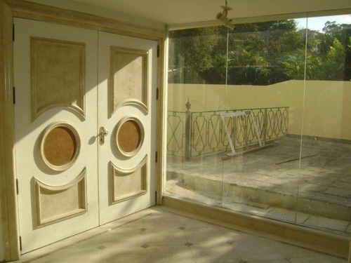 Imagem 6 de 7 de Ampla Casa Para Locação Em Aldeia Da Serra - Barueri - Sh1071