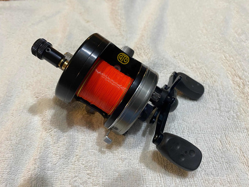 Reel Abu Qtc 5500 Escucho Oferta