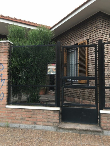 Casa En Venta En El Palomar