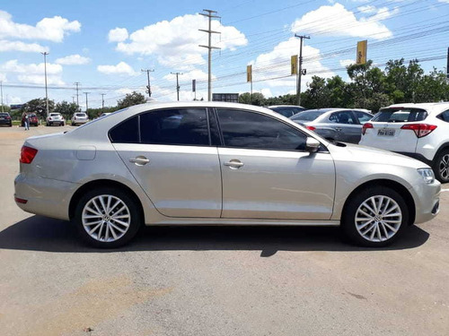 Volkswagen Jetta 2.0 T