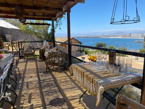 Casa En Venta Con Linda Vista En La Herradura, Coquimbo