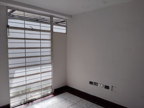 Oficina 126 M2 - Primer Piso Edificio Neovida En Quillota