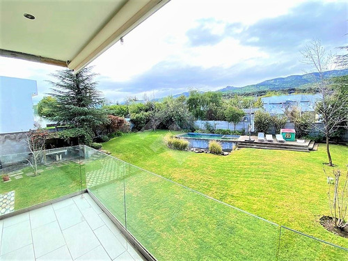 Casa En Venta De 4 Dorm. En Piedra Roja Colina