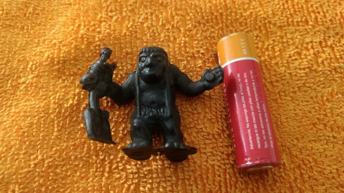 Figura Charon Negro Monstruos De Bolsillo Sonrics Original! (Usado)