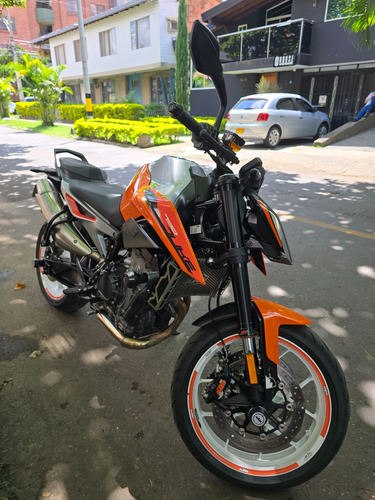 Ktm Duke 790
