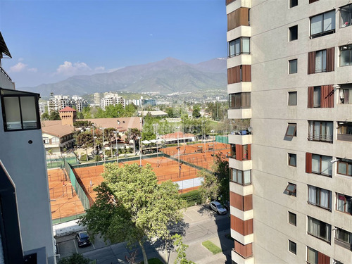 Departamento En Venta De 3 Dorm. Metro Manquehue