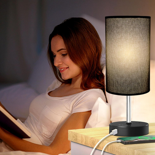 Lámpara De Mesa Negra Con Puertos De Carga Usb A C Y Salida