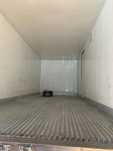 Imagem 3 de 8 de Bau Termico 6,5 Mts