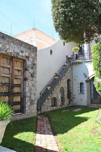 Imagen 2 de 18 de Casa De Las Piedras En Venta, Colonia Independencia En San M