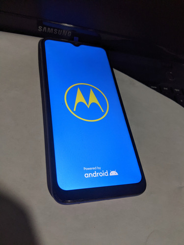 Moto G8 Power Lite Dual Sim 64 Gb Mora Azul 4 Gb Ram Azul (Usado)