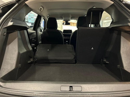 Peugeot 2008 1.2 Allure Pack Mt