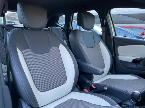 Imagem 9 de 15 de Renault Captur Intense 1.6 Cvt Xtronic