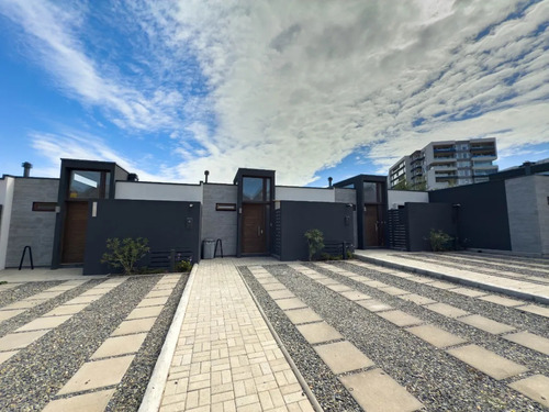 Townhouse En Lomas San Andrés