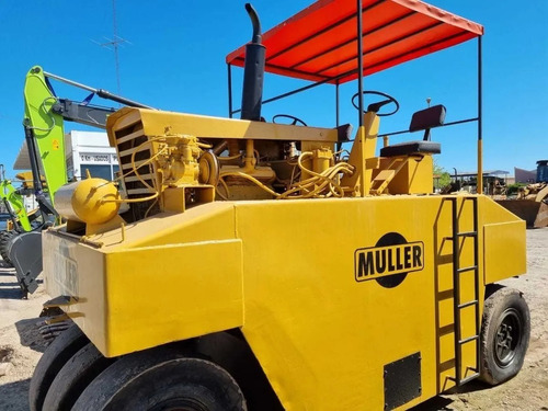Imagen 3 de 9 de Compactador Neumático Muller A Convertidor 100hp Bremotors