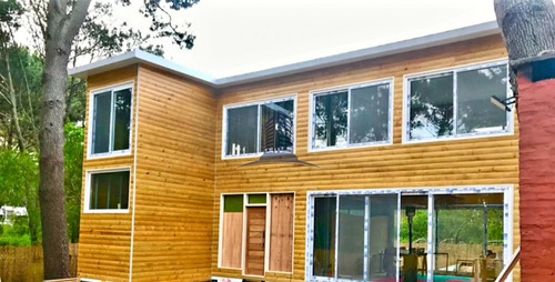 Oportunidad Casa En Venta A Cuadras De Playa Brava!- Ref: 1259
