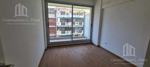 Imagen 4 de 10 de Departamento 2 Ambientes En Sexto Piso - Caballito