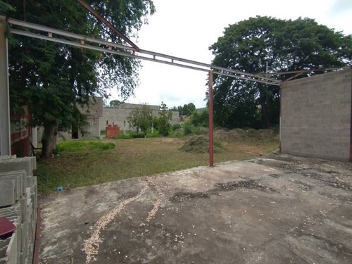 Imagen 2 de 10 de Terreno En Hacienda Cantarrana