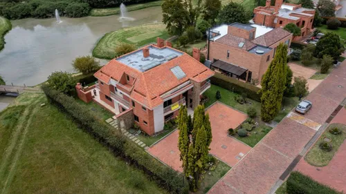 Casa En Venta En Aposentos. Cod V22333