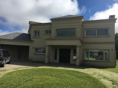 Casa  En Venta Ubicado En El Nacional, General Rodríguez, G.b.a. Zona Oeste